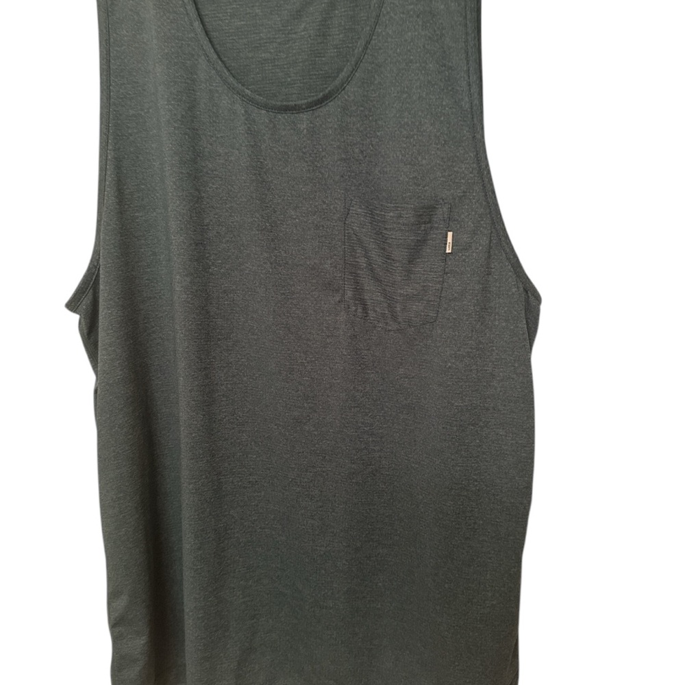 Vuori Men's Tradewind Performance Tank Green
